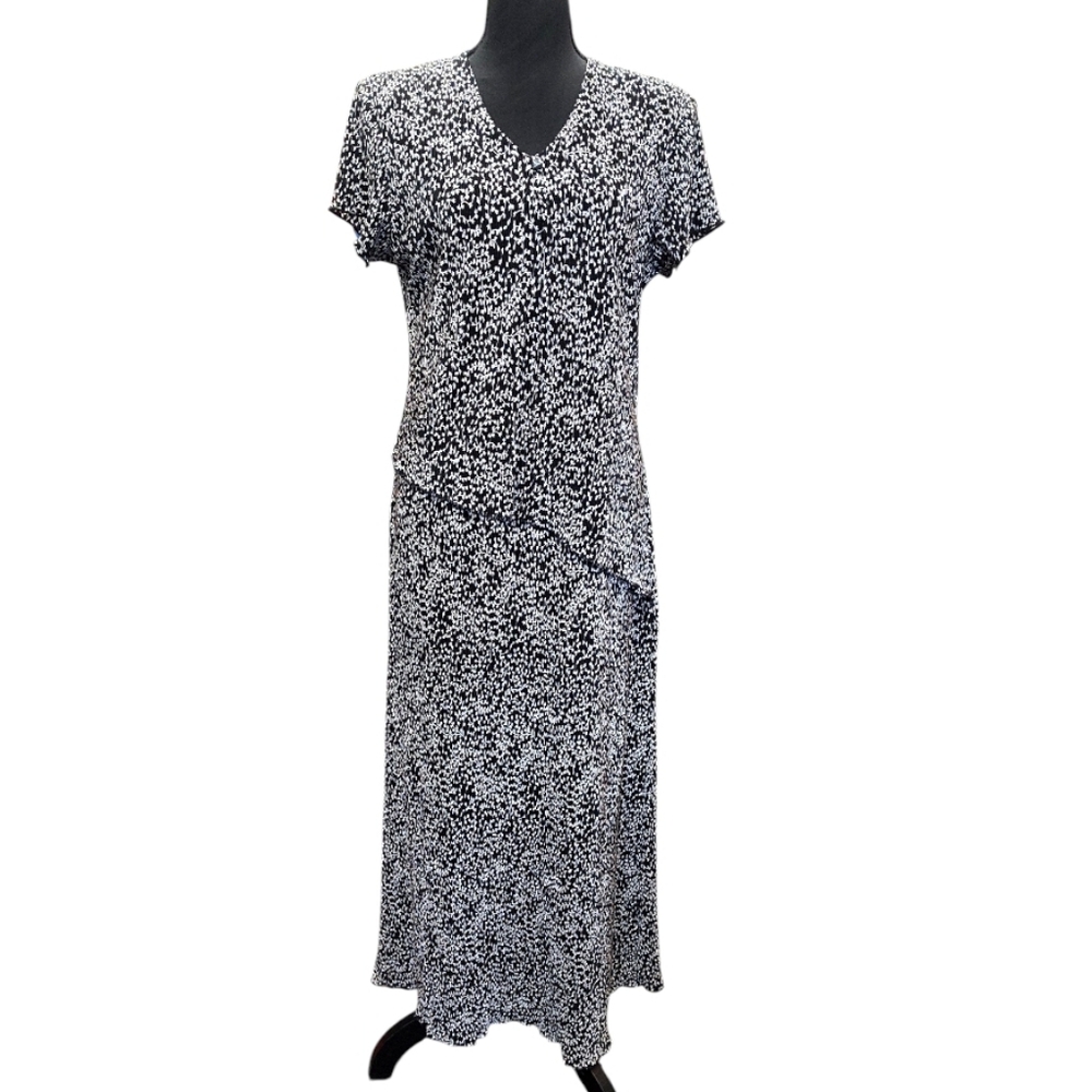 Premier International Crinkle/Pleated Floral Black & White Dress Size M (10-12)